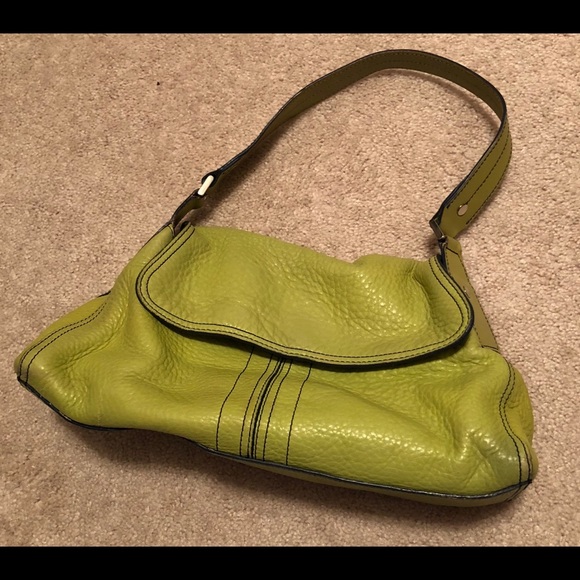 Kenneth Cole Handbags - 🍀💰Kenneth Cole shoulder bag (GUC)🍀